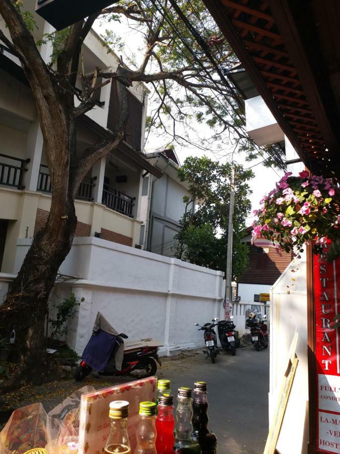 La Maison Verte Hostel Chiang Mai Zewnętrze zdjęcie